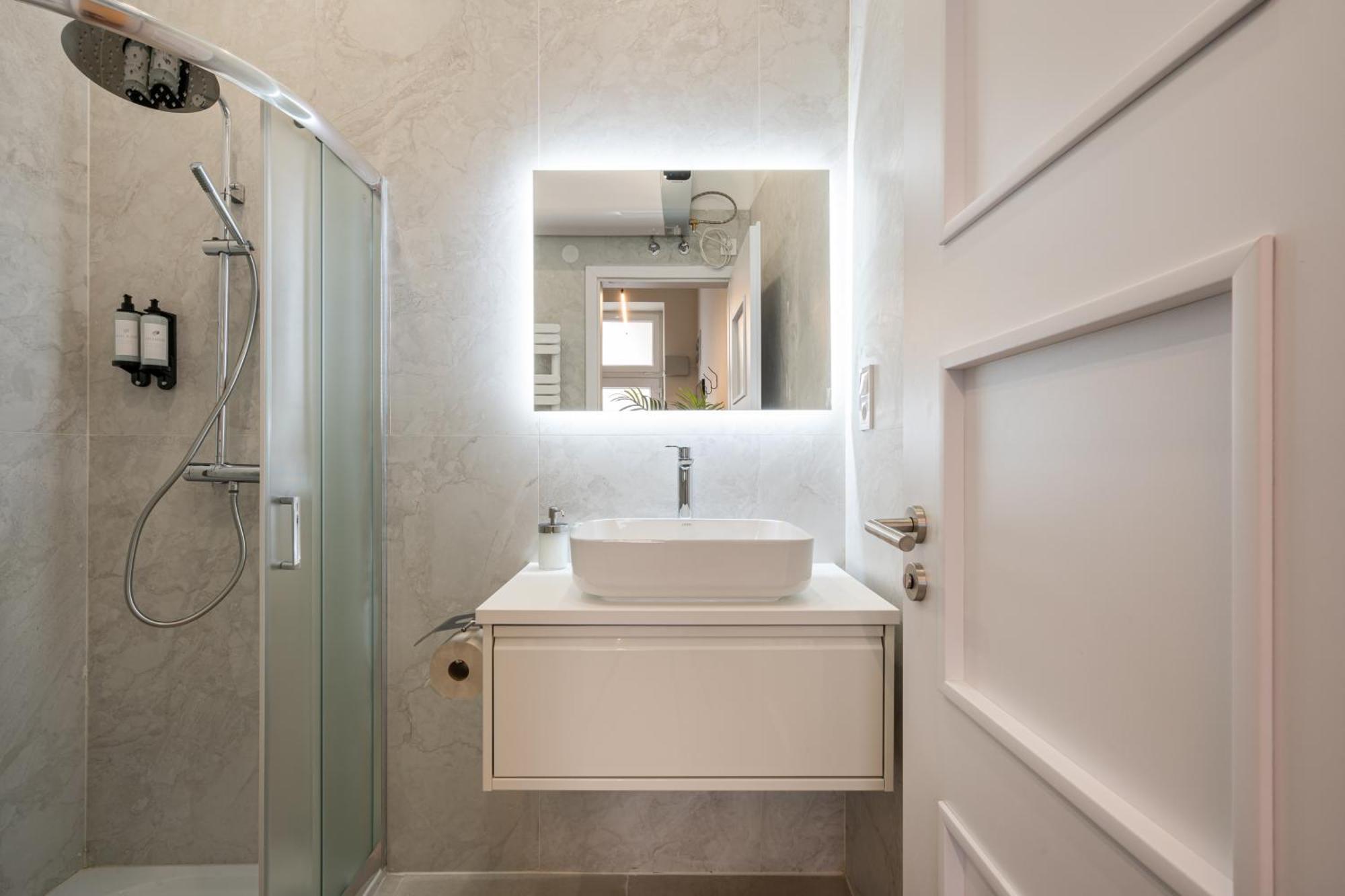 D54 Boutique Apartments Best Location By Bqa Budapest Eksteriør billede